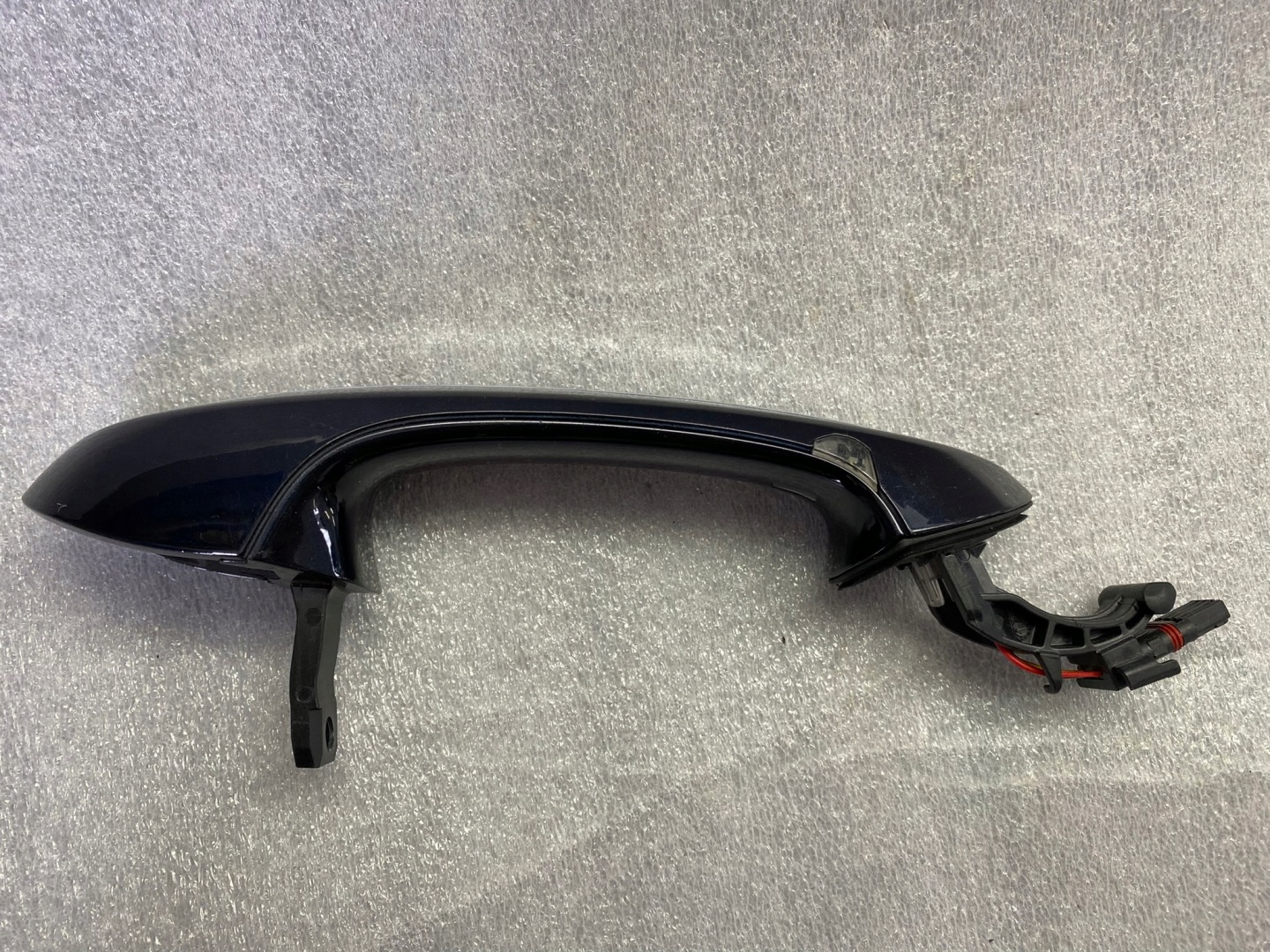 BMW 5 G30 G31 handle door right KEYLESS 8492176