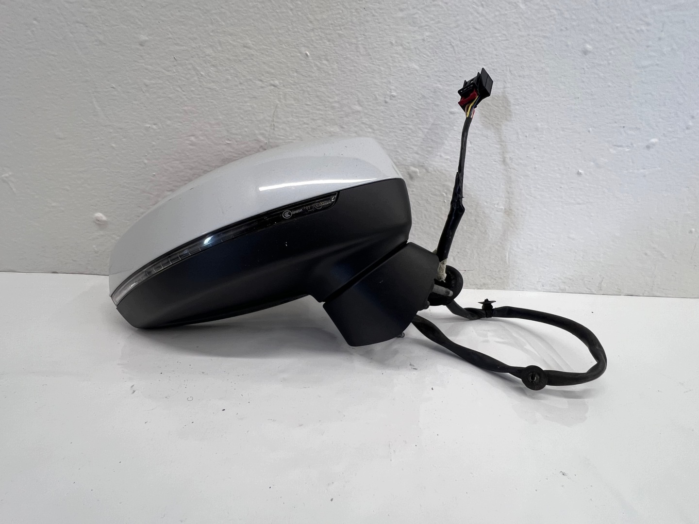 mirror right complete 6-PIN AUDI A3 8V 8V5 sedan LS9R EUROPA