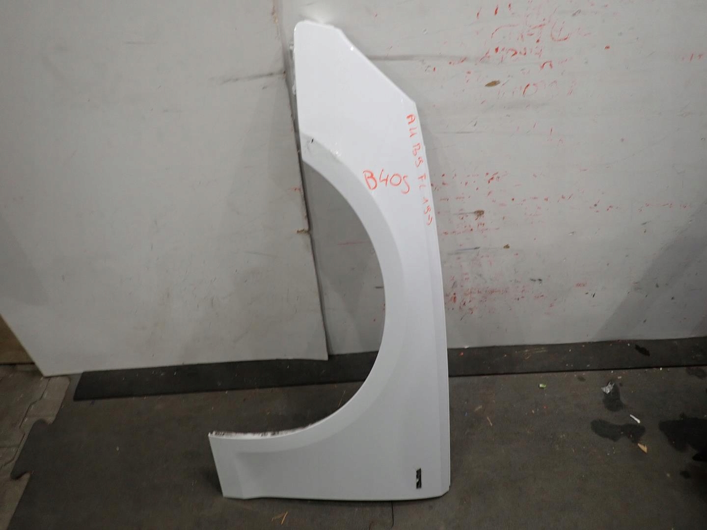 fender front front left AUDI A4 B9 LIFT 2019- 8W