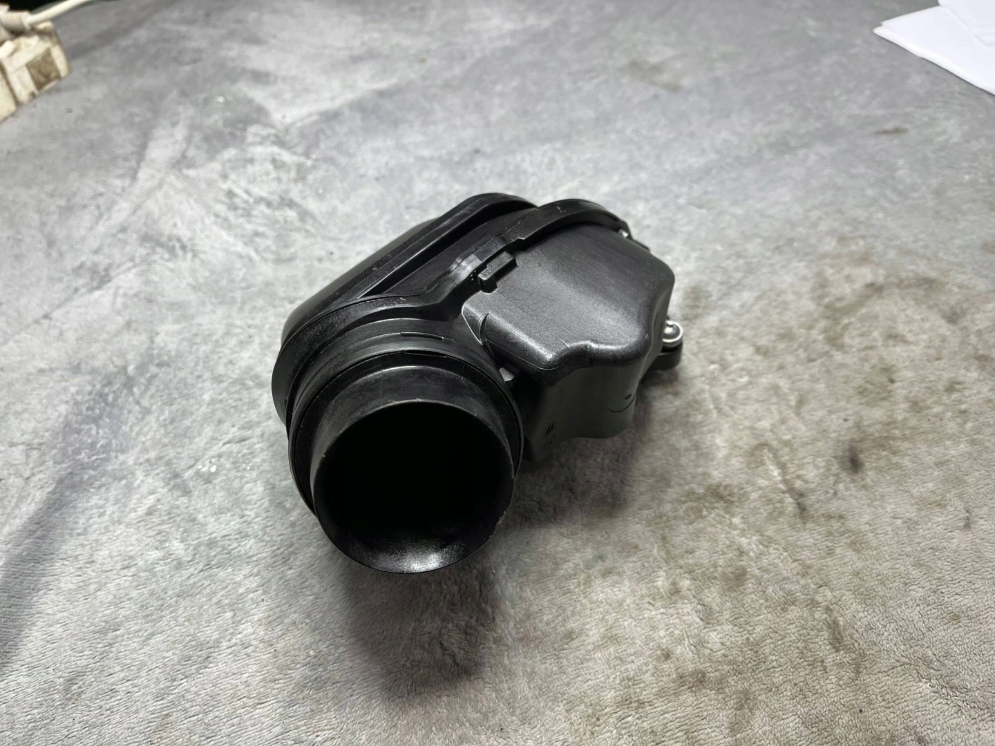 crijevo prijenos cijev VW AUDI 1.5 TSI 05E129656A !J