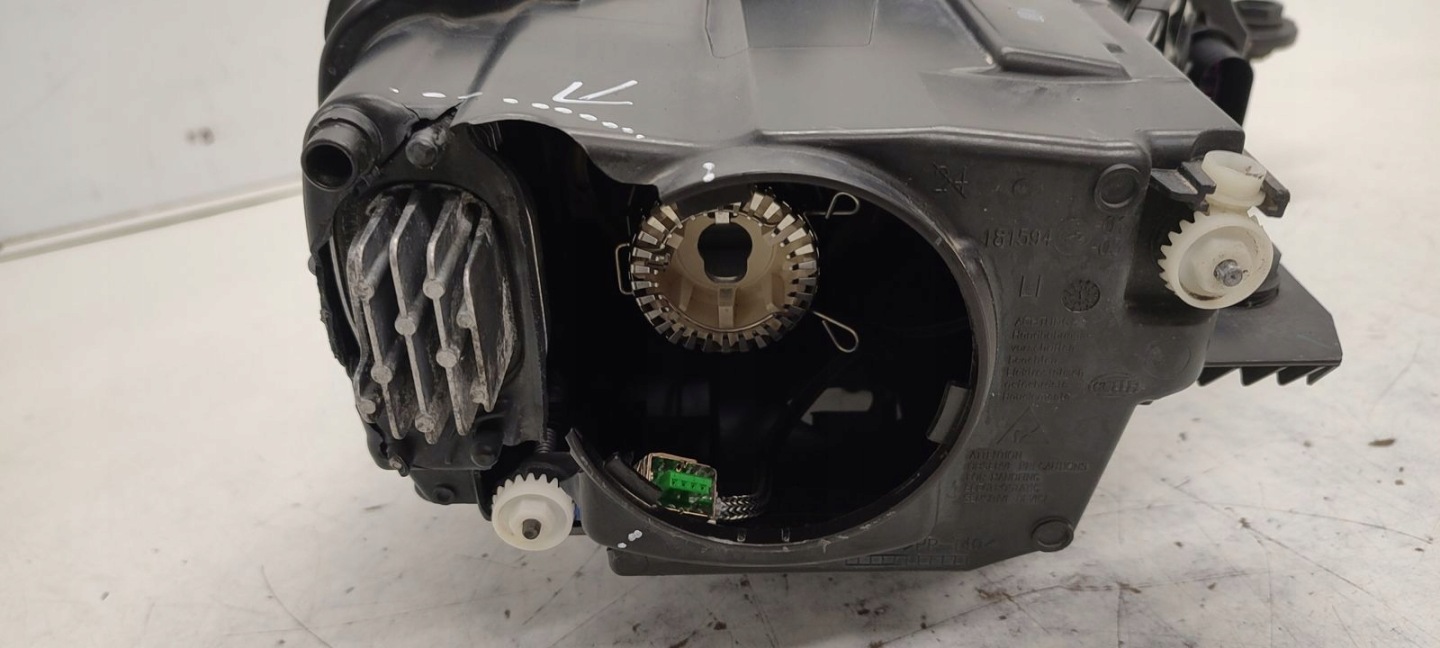 Licht vorne vorne links xenon Audi A3 8V