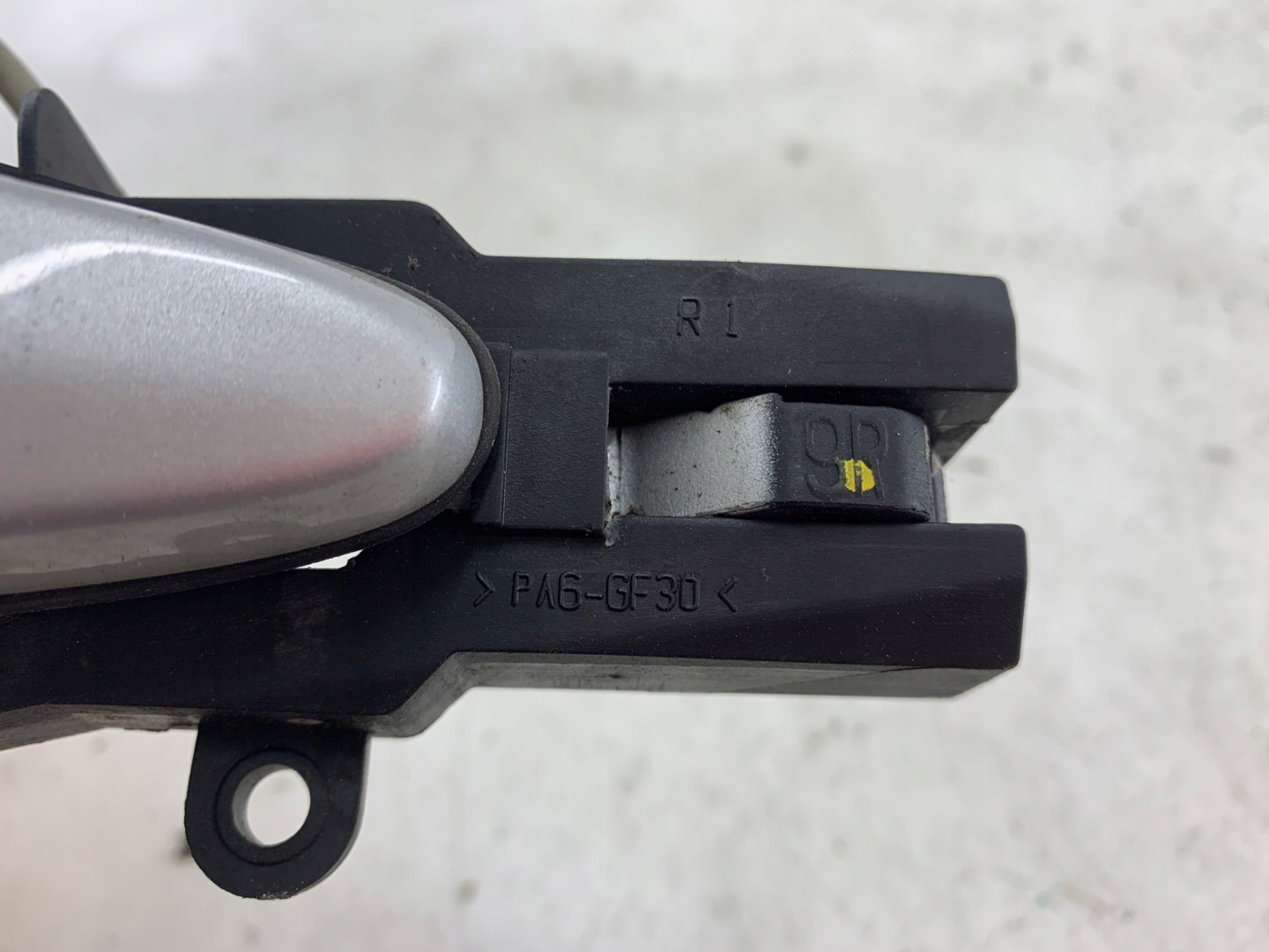 BMW E91 E90 handle exterior right front SREBRNA