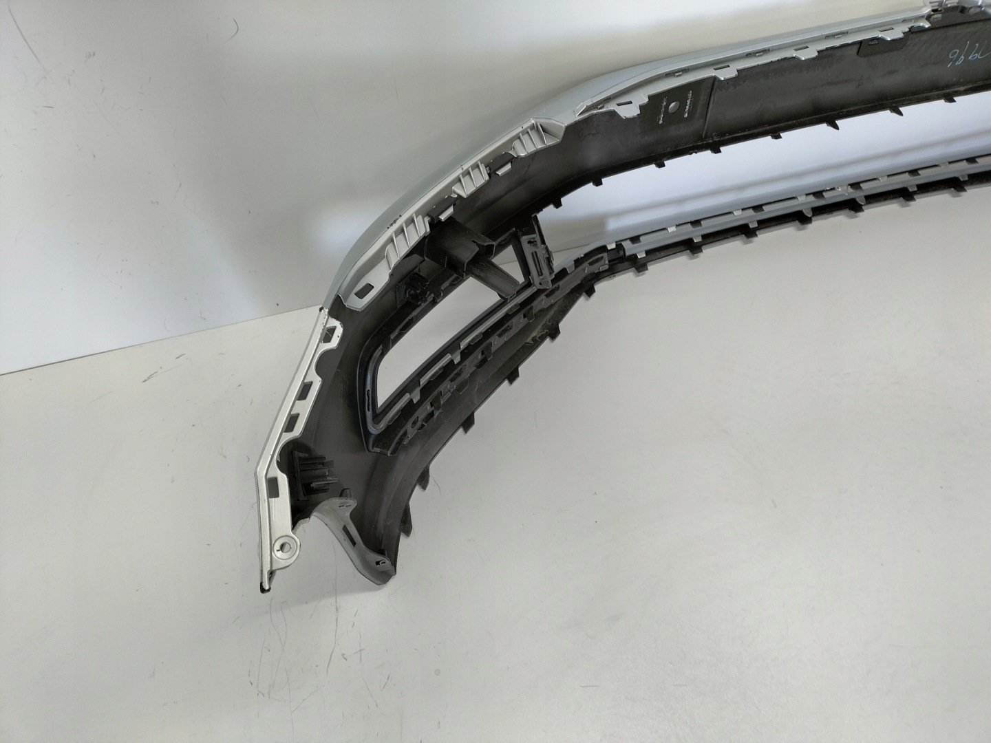 front bumper front VW TOURAN III 15