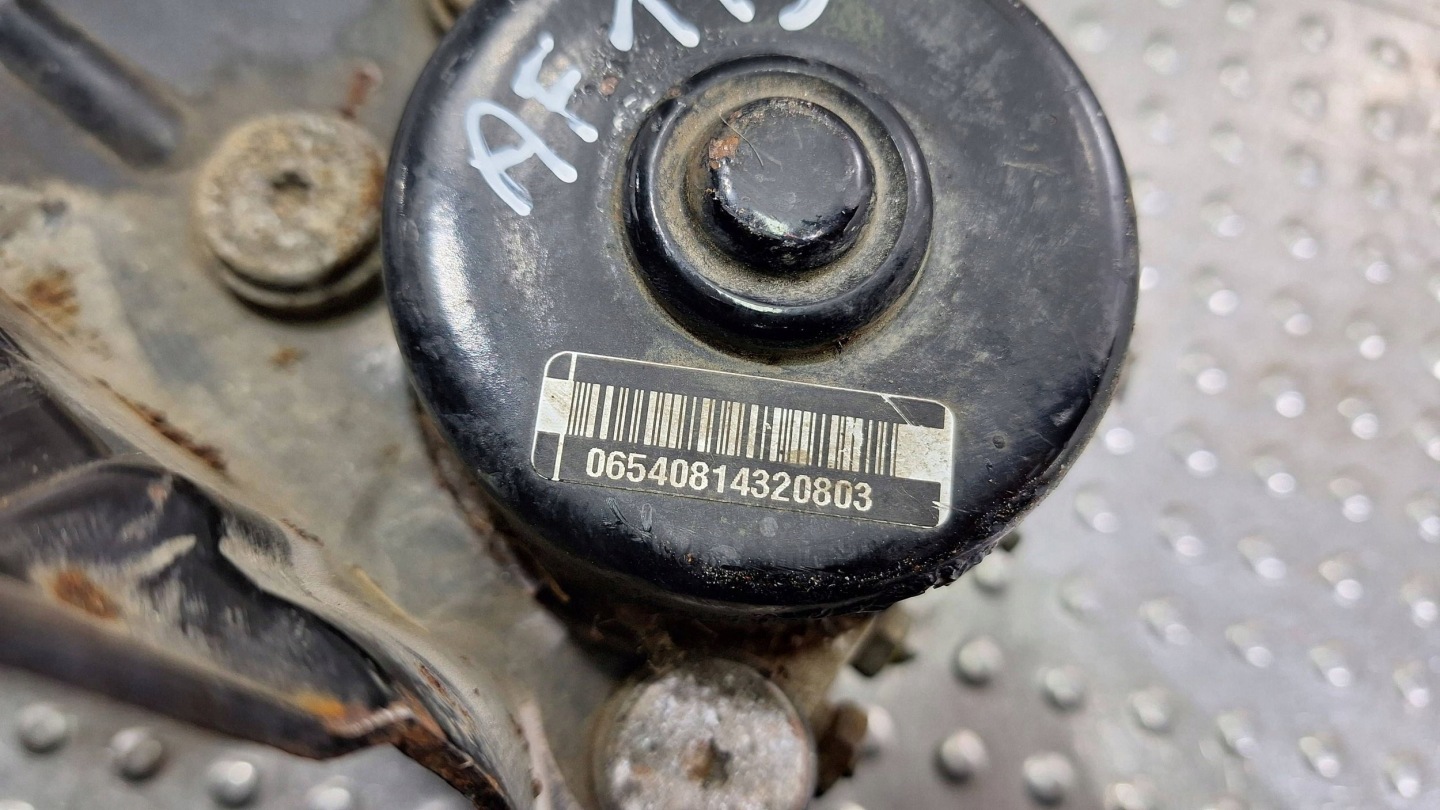 pump control unit ABS YS61-2M110-AA YS61-2C013-AA FORD COURIER FIESTA MK4
