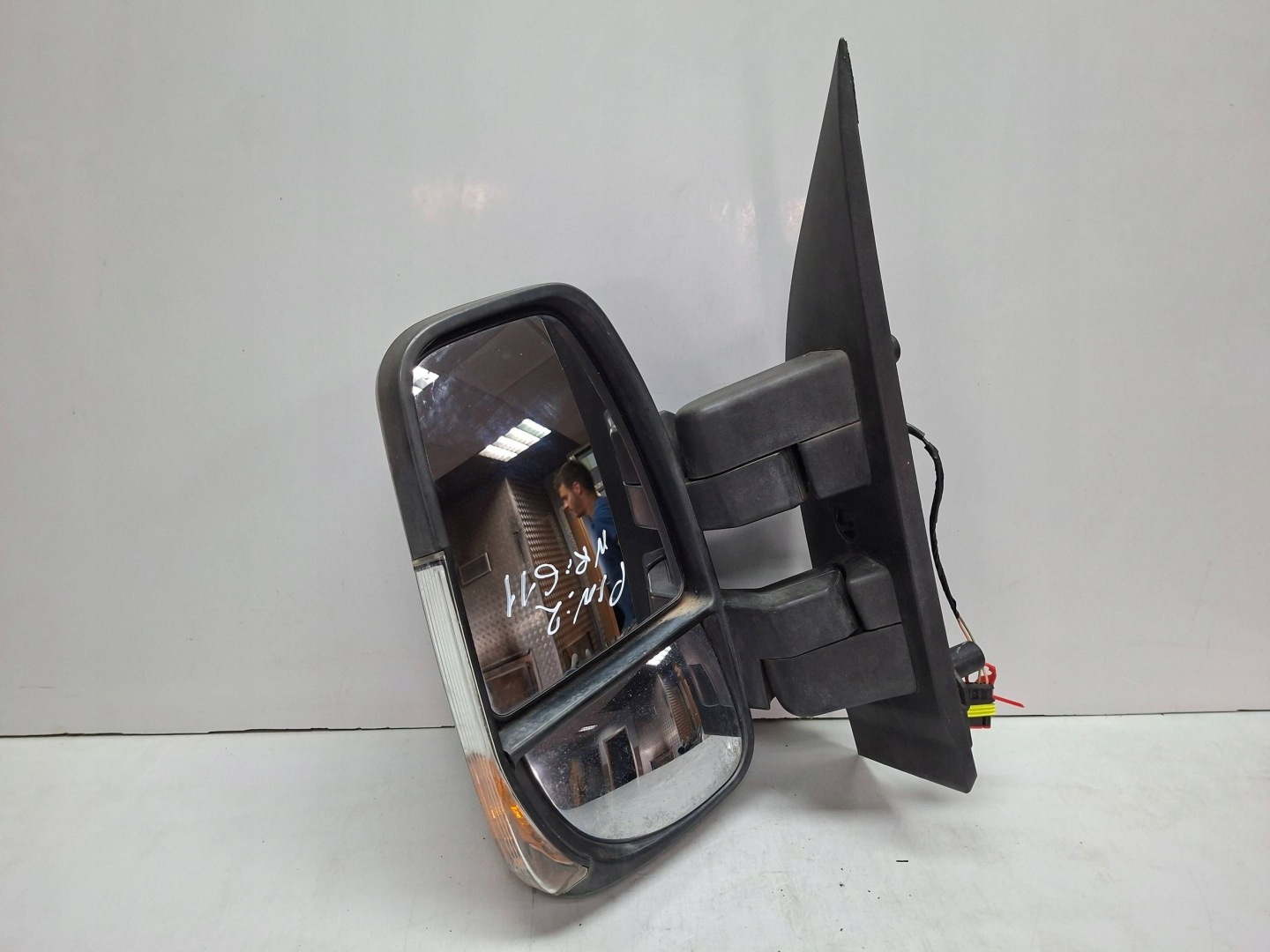 mirror exterior left IVECO DAILY IV 2 PIN 2014