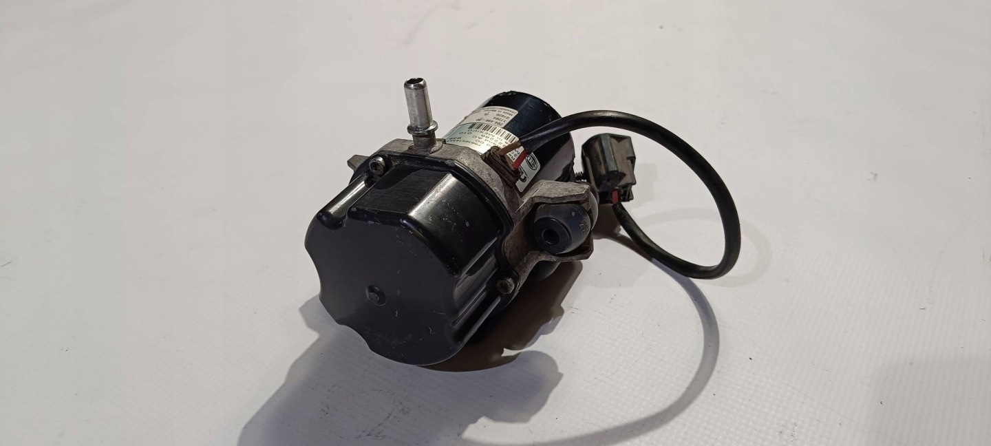 pump vacual vacuum Dodge RAM 2019- P68385753AA