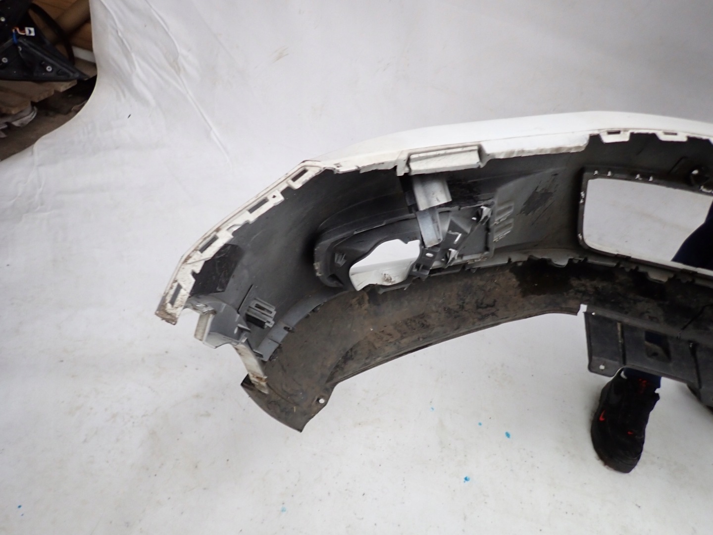 VW TIGUAN and 1 LIFT 11-16 bumper front front 6PDC SPR