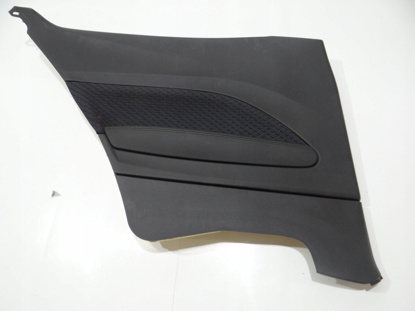 side door left rear part BMW F22 ALCANTARA