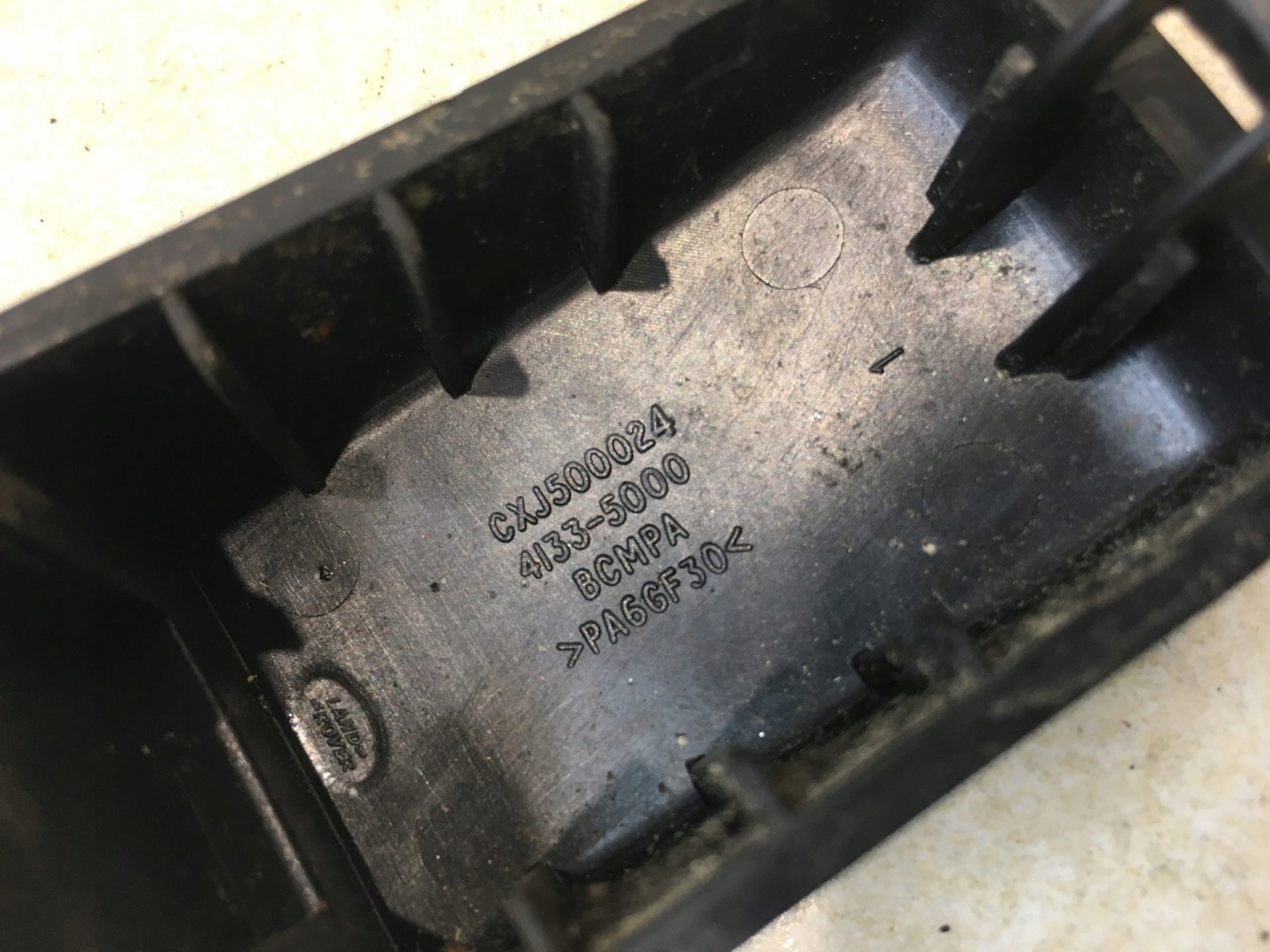 handle exterior right rear part DISCOVERY III