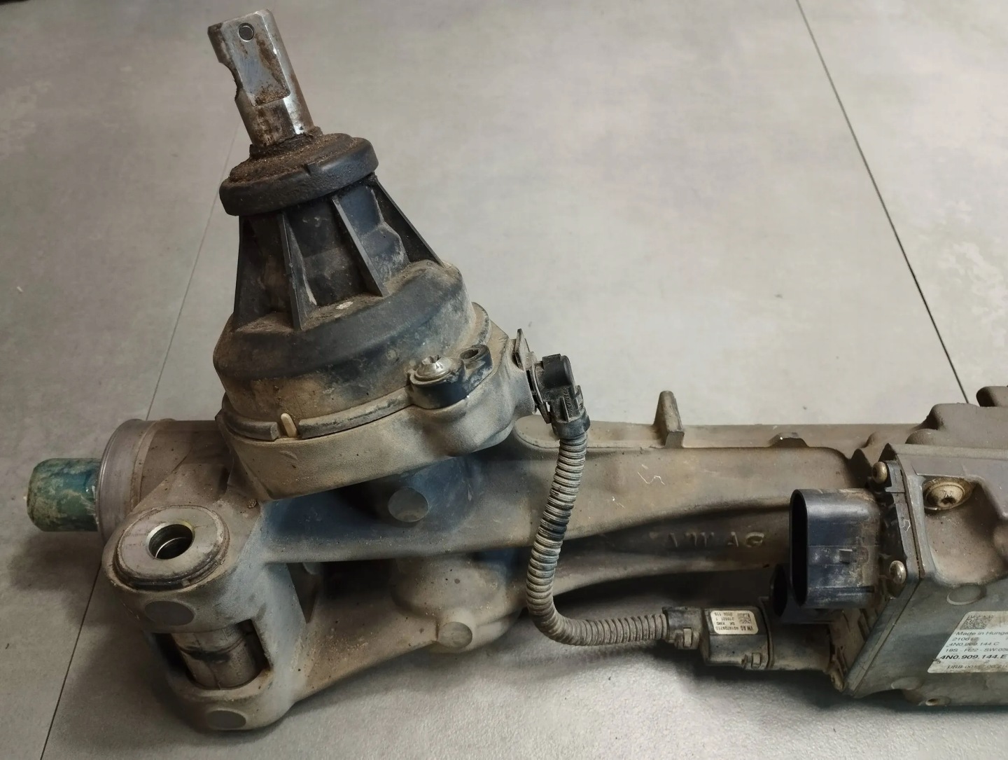 Audi Q7 4M control drag rod servo steering 4M1423055AL