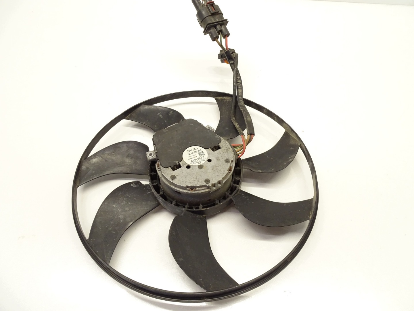 ventilátor chladiče VW PASSAT B8 5Q0959455AM