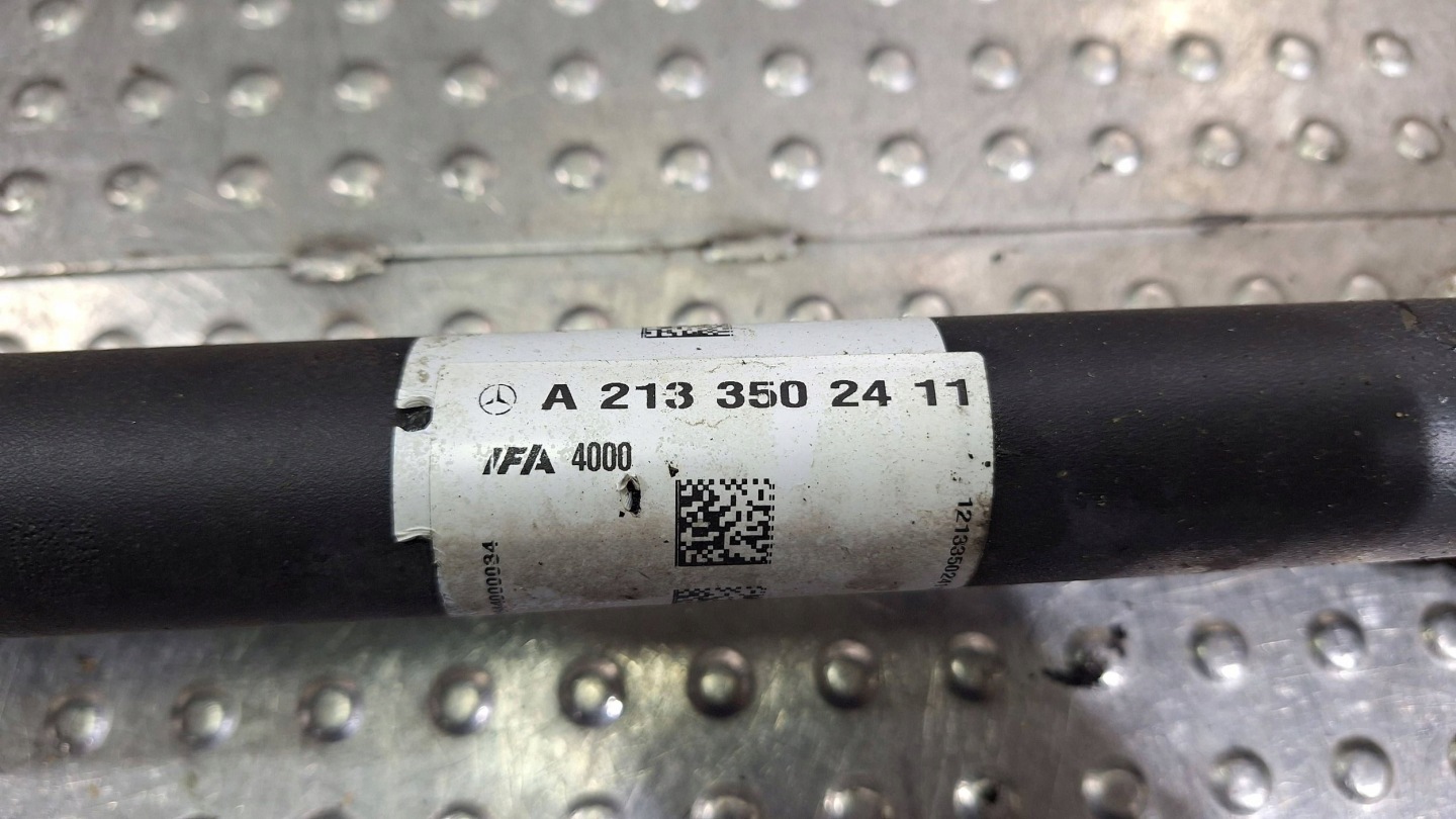 semi-axis left rear part A2133502411 MERCEDES GLC X253 2.2D