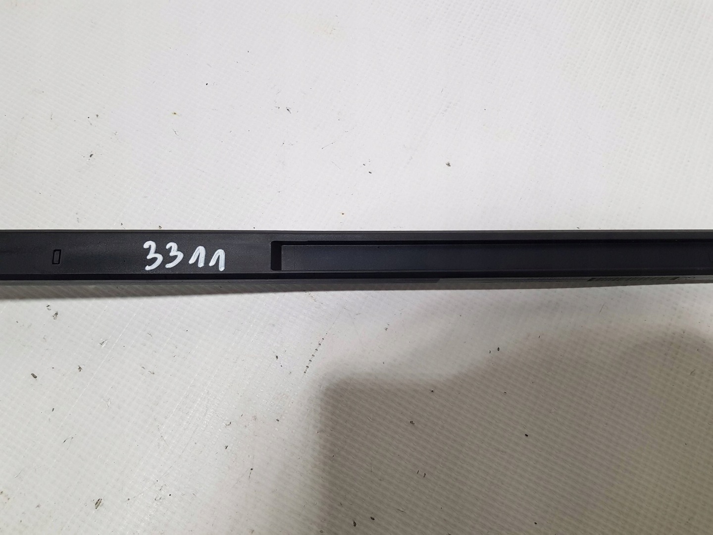 MERCEDES E KLASA W207 moulding rail left PODAJNIKA PASOW A2078600357