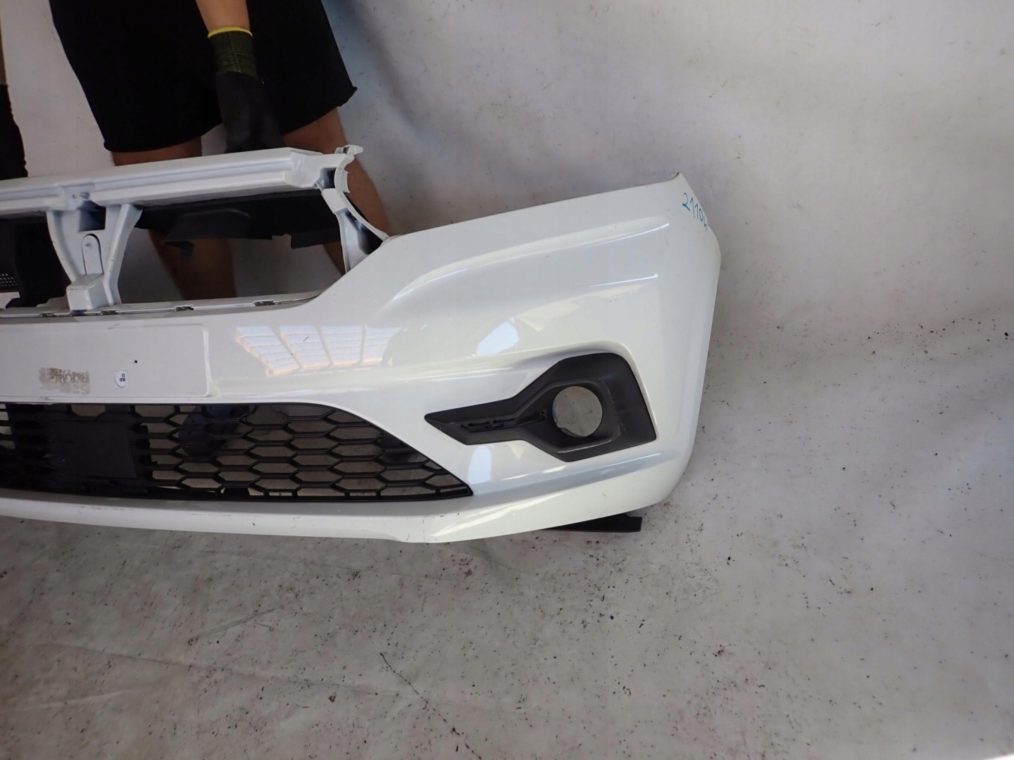 DACIA SANDERO III 3 20-> bumper front front + cover