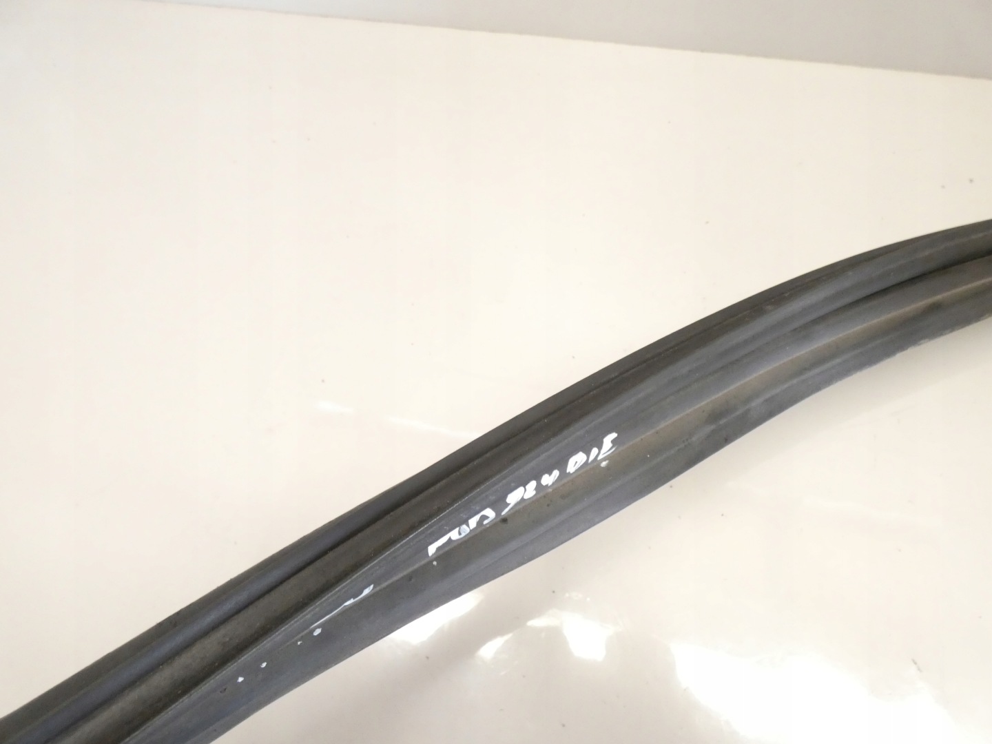 USZCZEKA bonnets under the window FIAT STILO 01-06