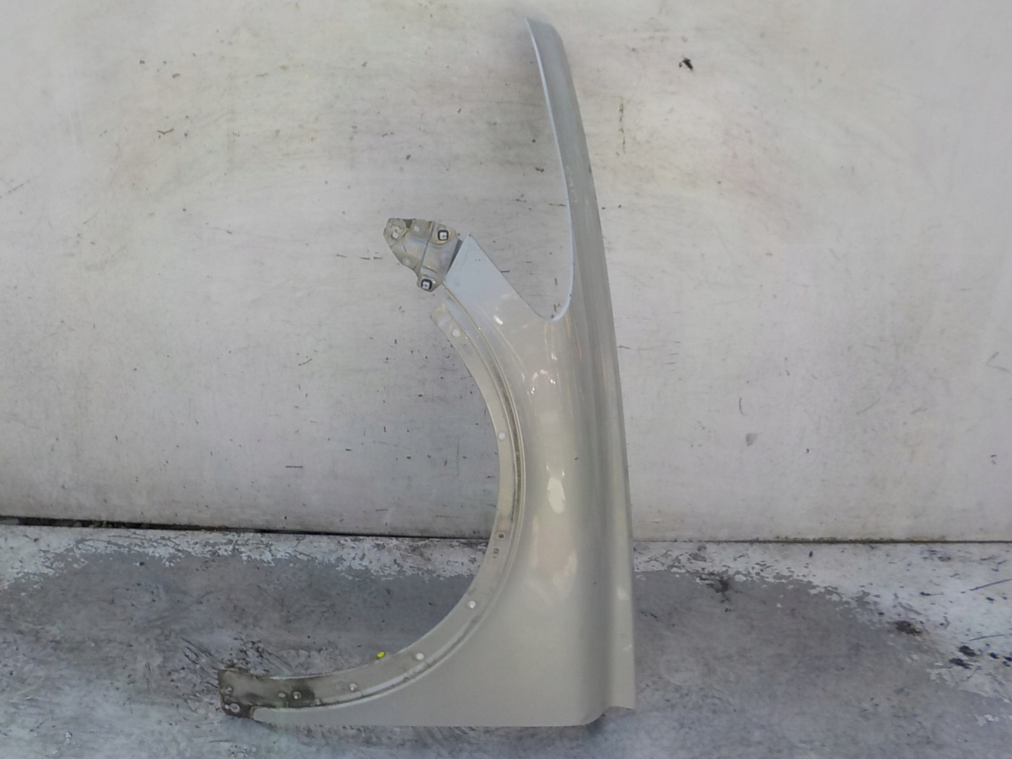 590 VOLVO C30 LIFT fender left front front