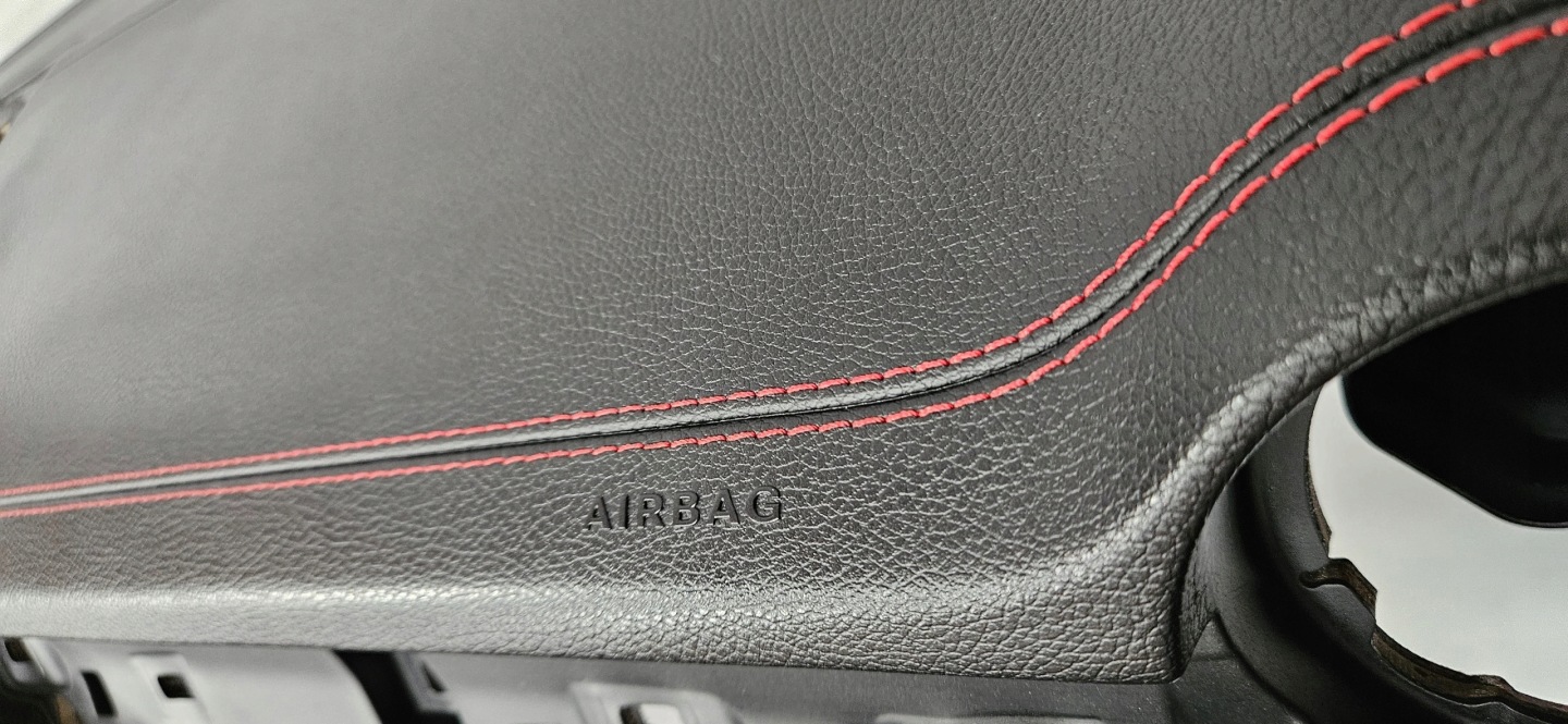 dashboard instrument panel cockpit MERCEDES B-KLASA W247 AMG