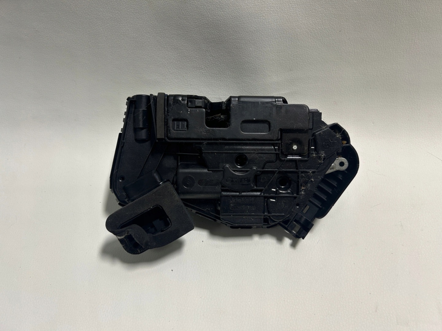 Skoda Rapid II lock front B6A-5TB837016A