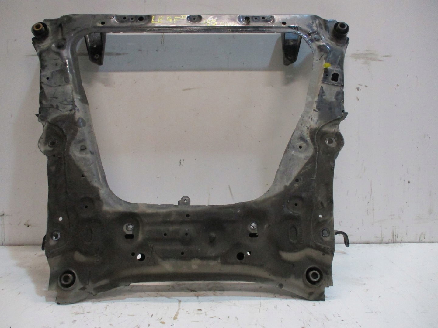 axle beam subframe axle beam NISSAN LEAF II 40KWH