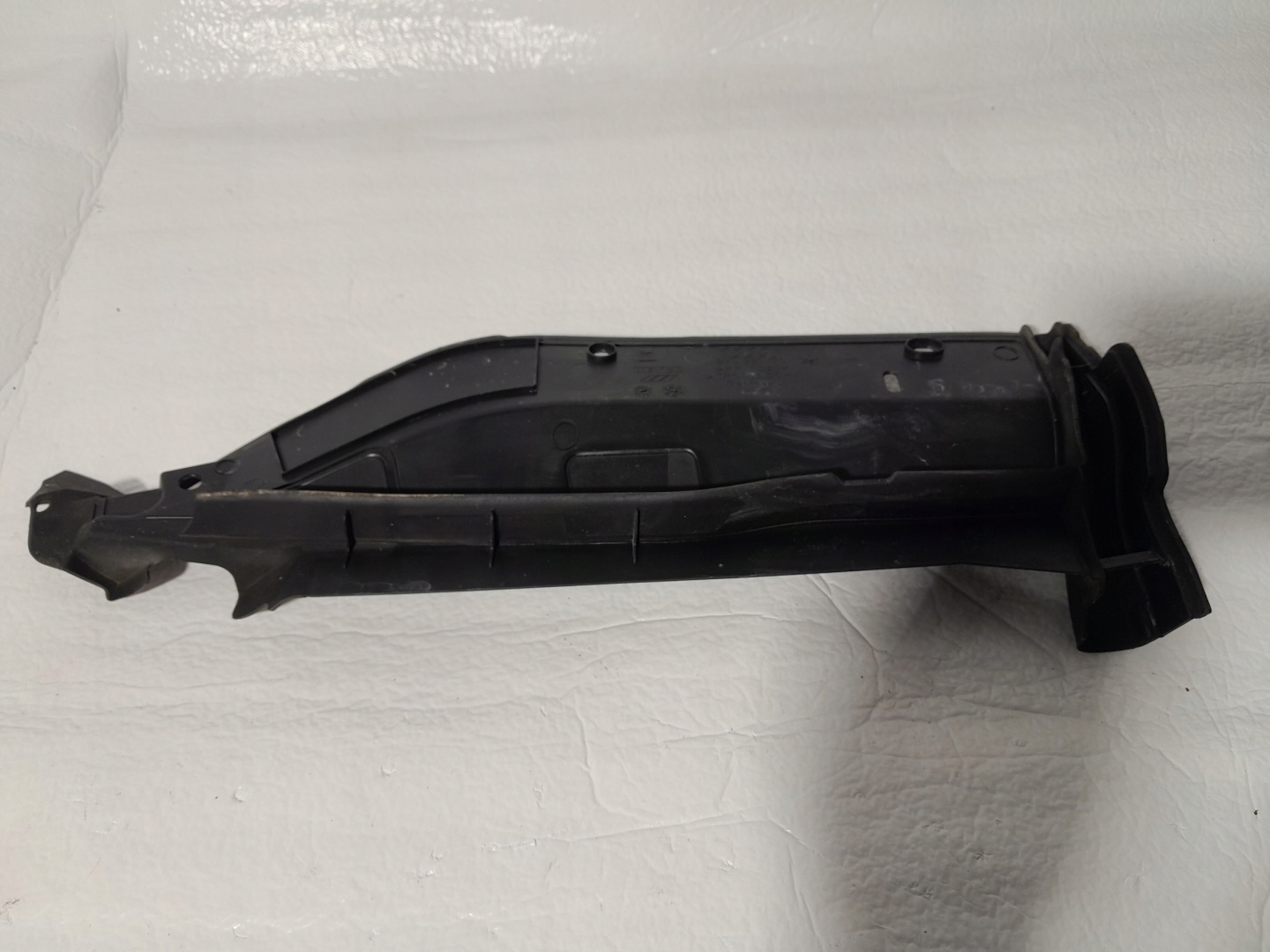 AUDI A3 S3 8Y Insonorizzazione parafango 8Y0821170