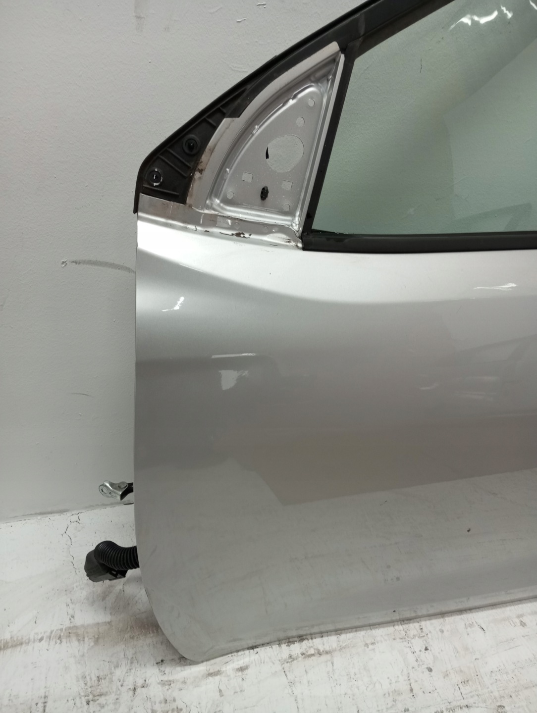 door left front HYUNDAI I10 22r