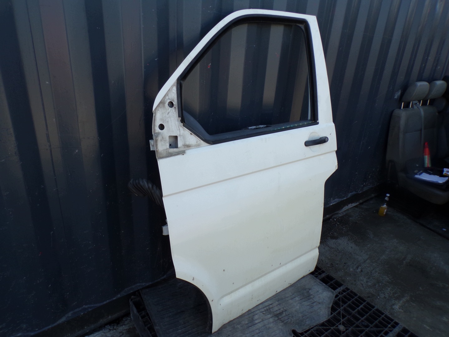 door left front left front VOLKSWAGEN TRANSPORTER T5 (1) (R1)