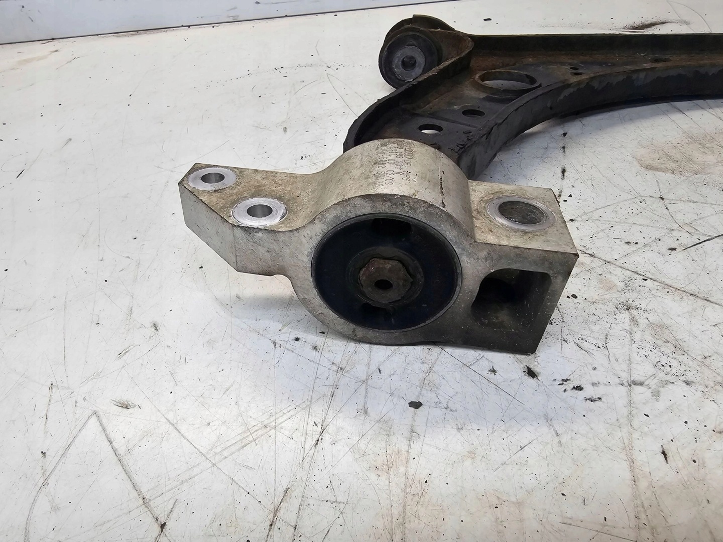 arm left front AUDI A3 8P VW SEAT 1K0199231K 1K0407189E