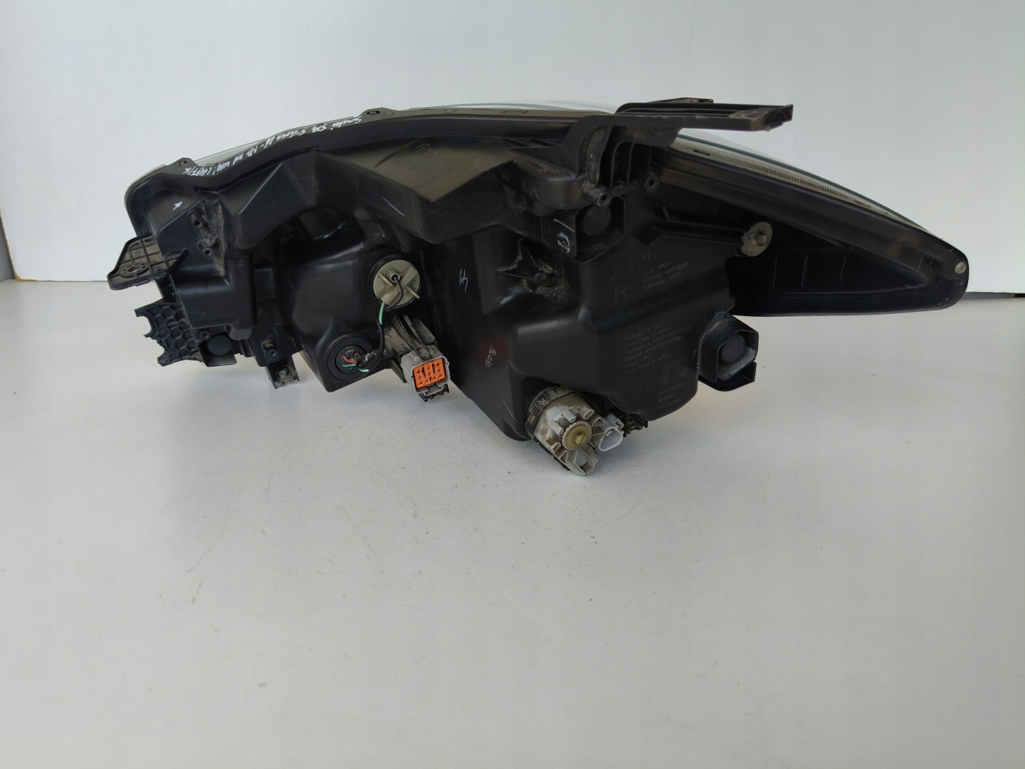 Feux phare Droit REFLEKTOR SUZUKI SX4 S-CROSS 16- LED