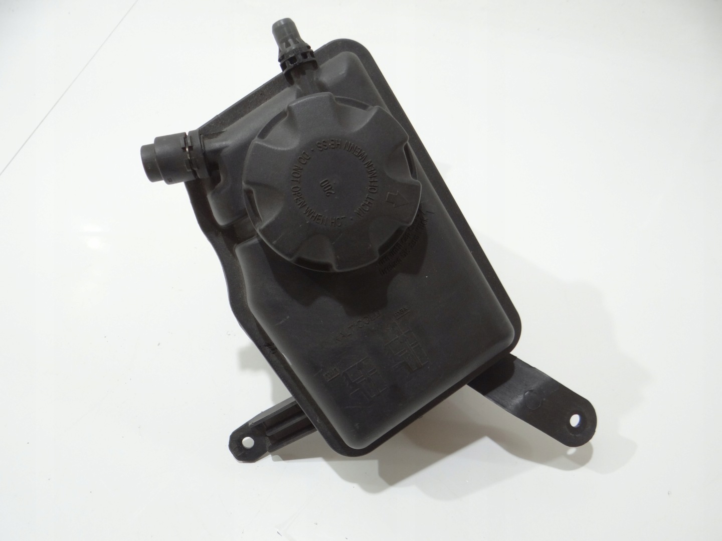Réservoir eau BMW E60 M54B30 7082580