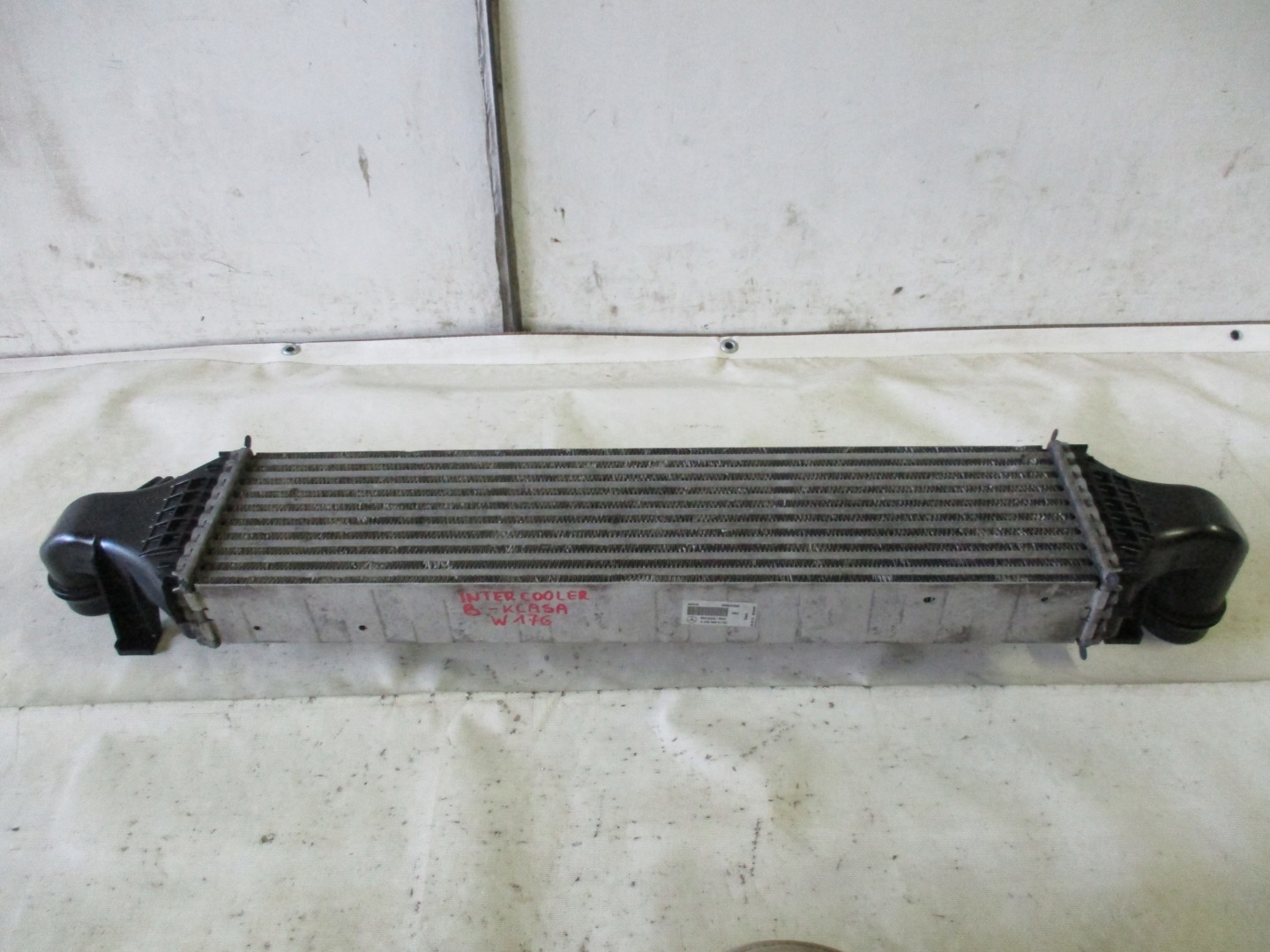 Kühler intercooler Mercedes B-Klasa W 176 A2465000100