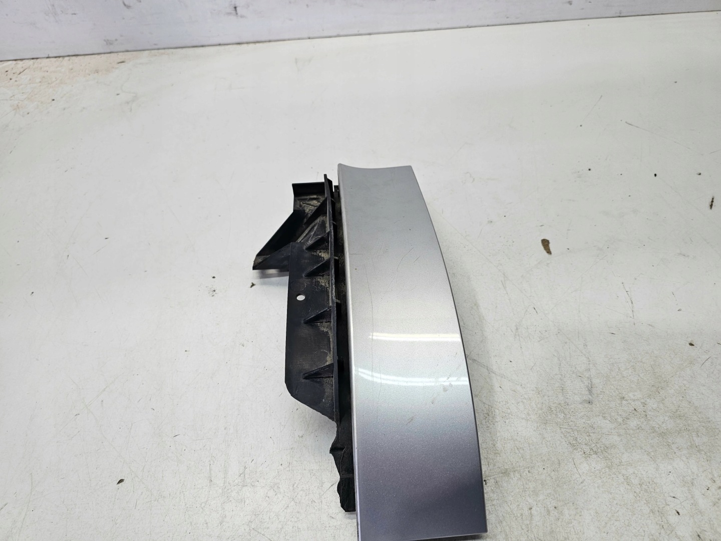 support holder of a bumper left rear part AUDI A3 8L 8L0807377E