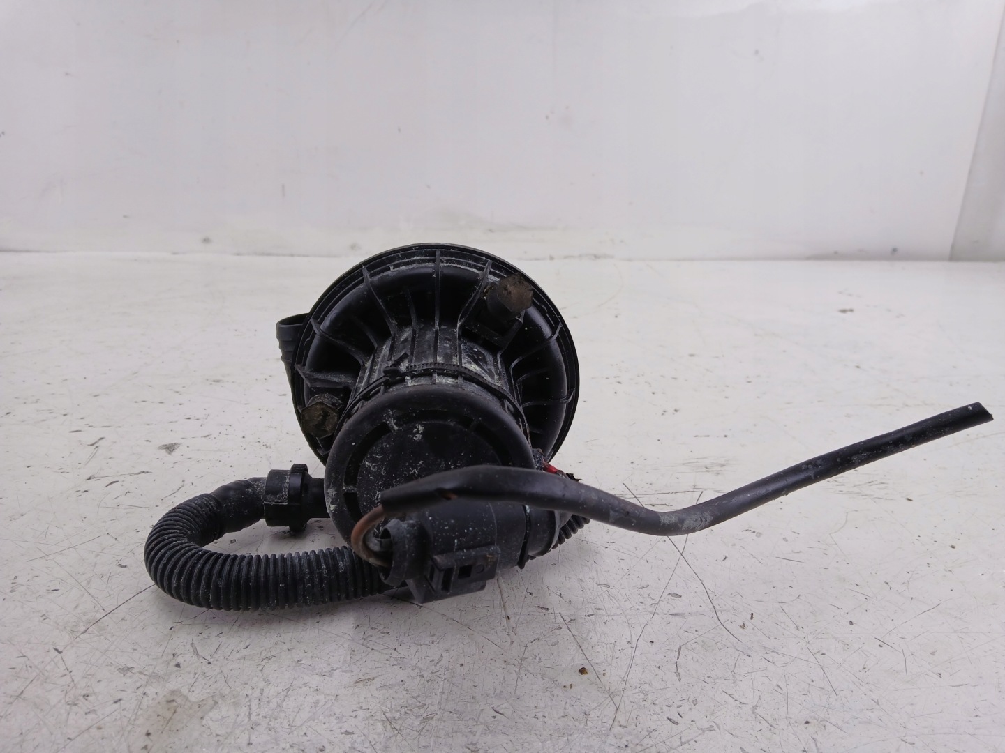 VW PASSAT B5 AUDI A4 B5 Pompa Dell’aria WTORNEGO 8D0906613B