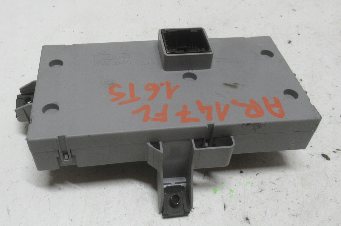 ALFA ROMEO 147 1.6 TS 07R compartment module BSI 50504852
