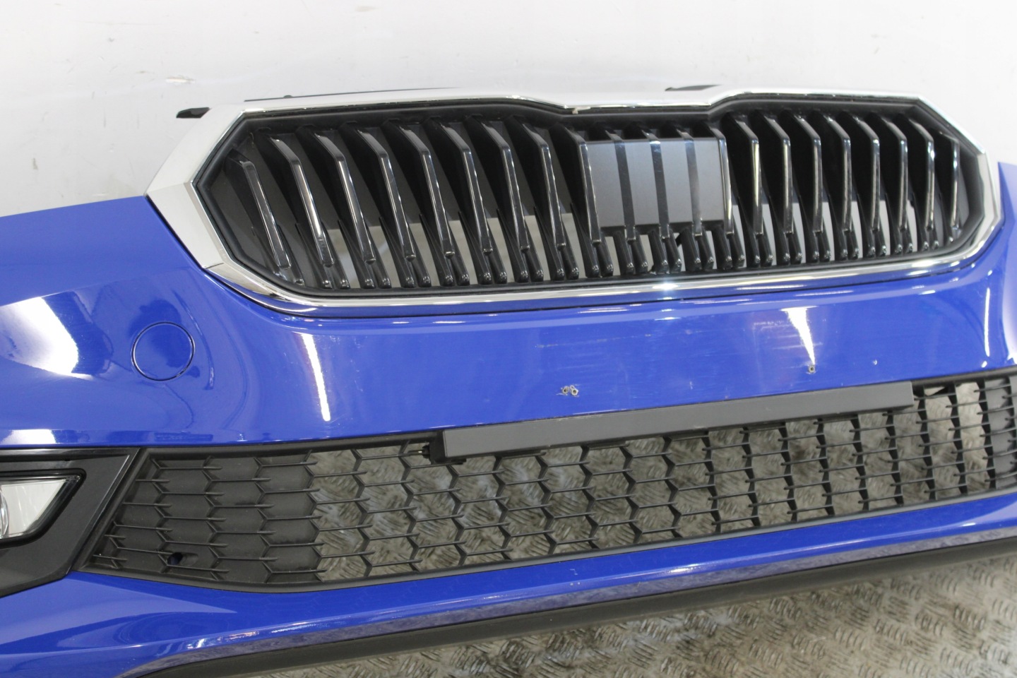 bumper front front SKODA FABIA IV 4 6VA
