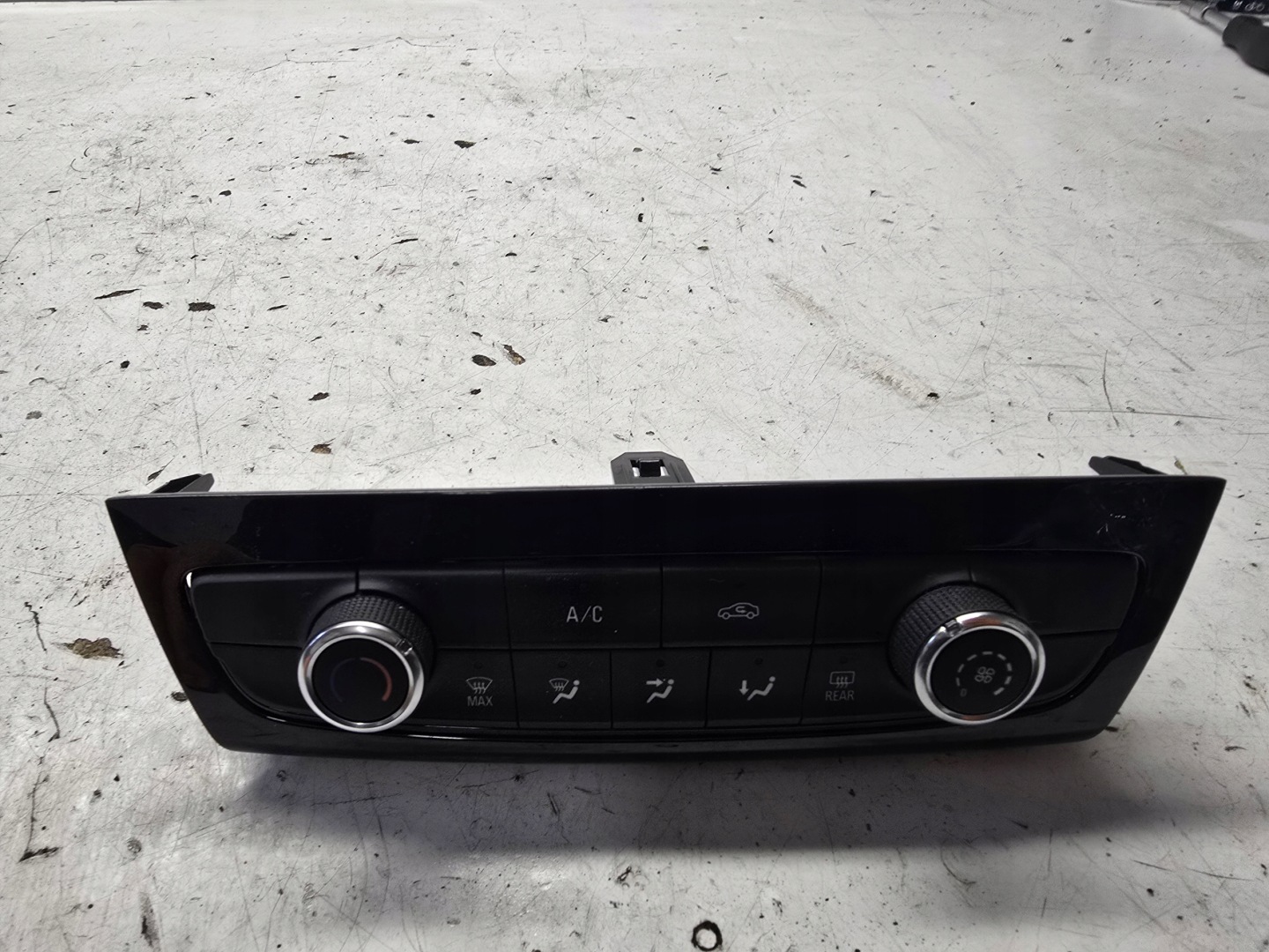 OPEL CORSA F Unite commande clima Bouches buses POKRETLA 39185221