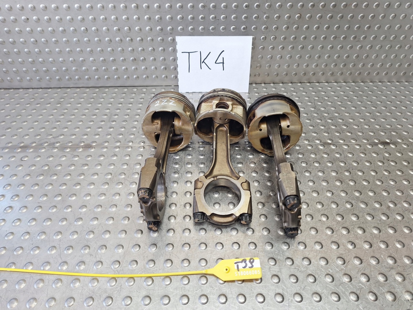piston connecting rod TOYOTA COROLLA CELICA 2ZZ 1.8 VVTLi 192PS