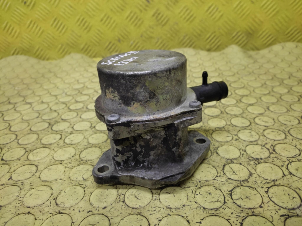 RENAULT SCENIC II 1.9 DCI Pompa VACUM 8200577807