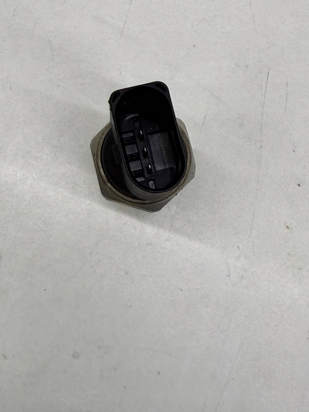AUDI A7 C7 A6 C7 2.0 / 3.0 TDI Sensor Druck klimaanlage Original!