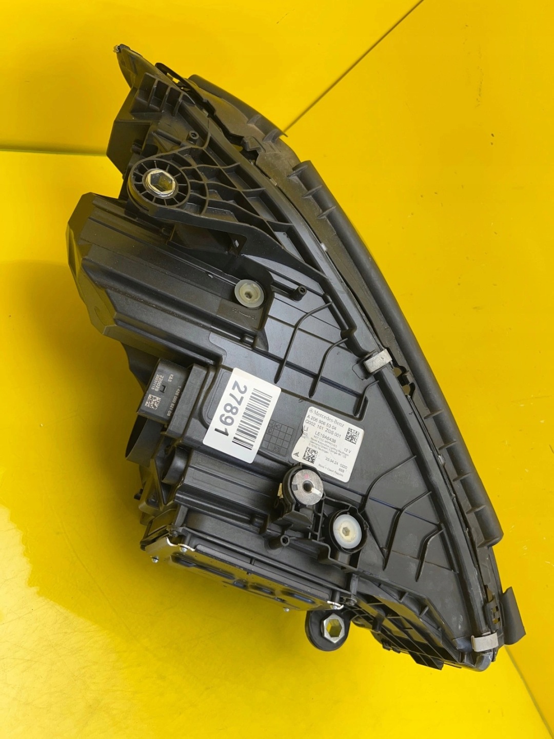 light left Mercedes C-Klasa W206 A2069065304 Digital Light
