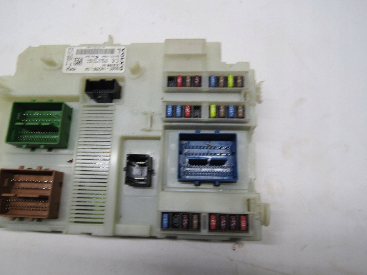 module fuse box VOLVO V60 and S60 II 31327996AA