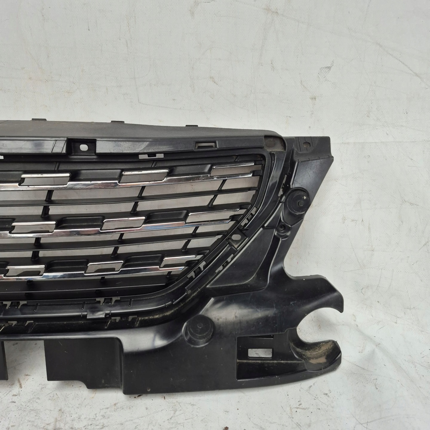 PEUGEOT 301 LIFT 17-20 Grill Grill
