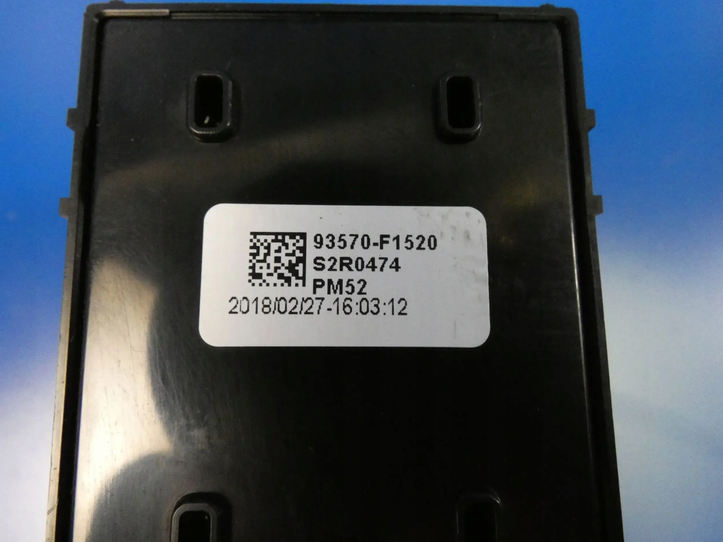 KIA SPORTAGE IV 2015- window control switch left front WERSJA ANGIELSKA