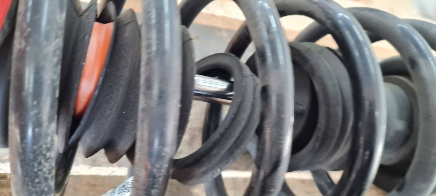 Jeep Grand Cherokee WL 2022 shock absorber ZE spring left front 68374980AE
