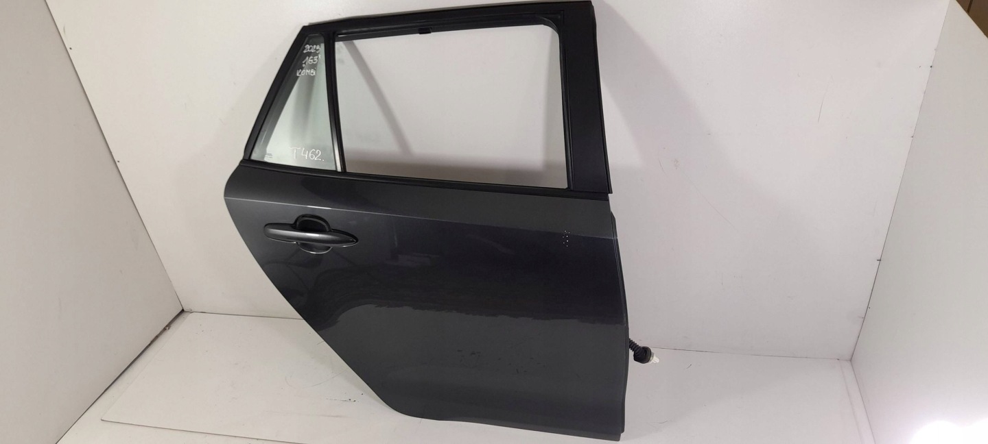 TOYOTA COROLLA E21 E210 door rear. rear part right KOMBI 1G3 graphitic (T462)