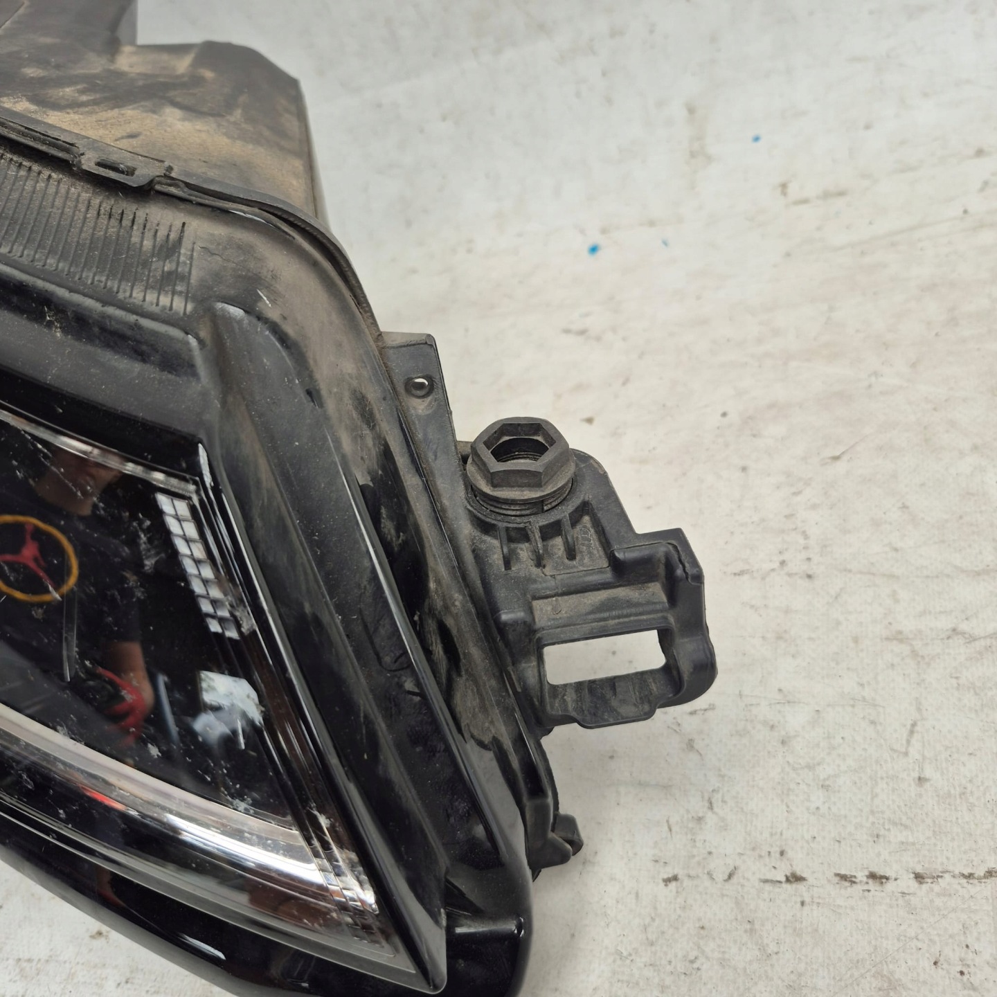 SKODA KAROQ and 1 17-21 light front front right