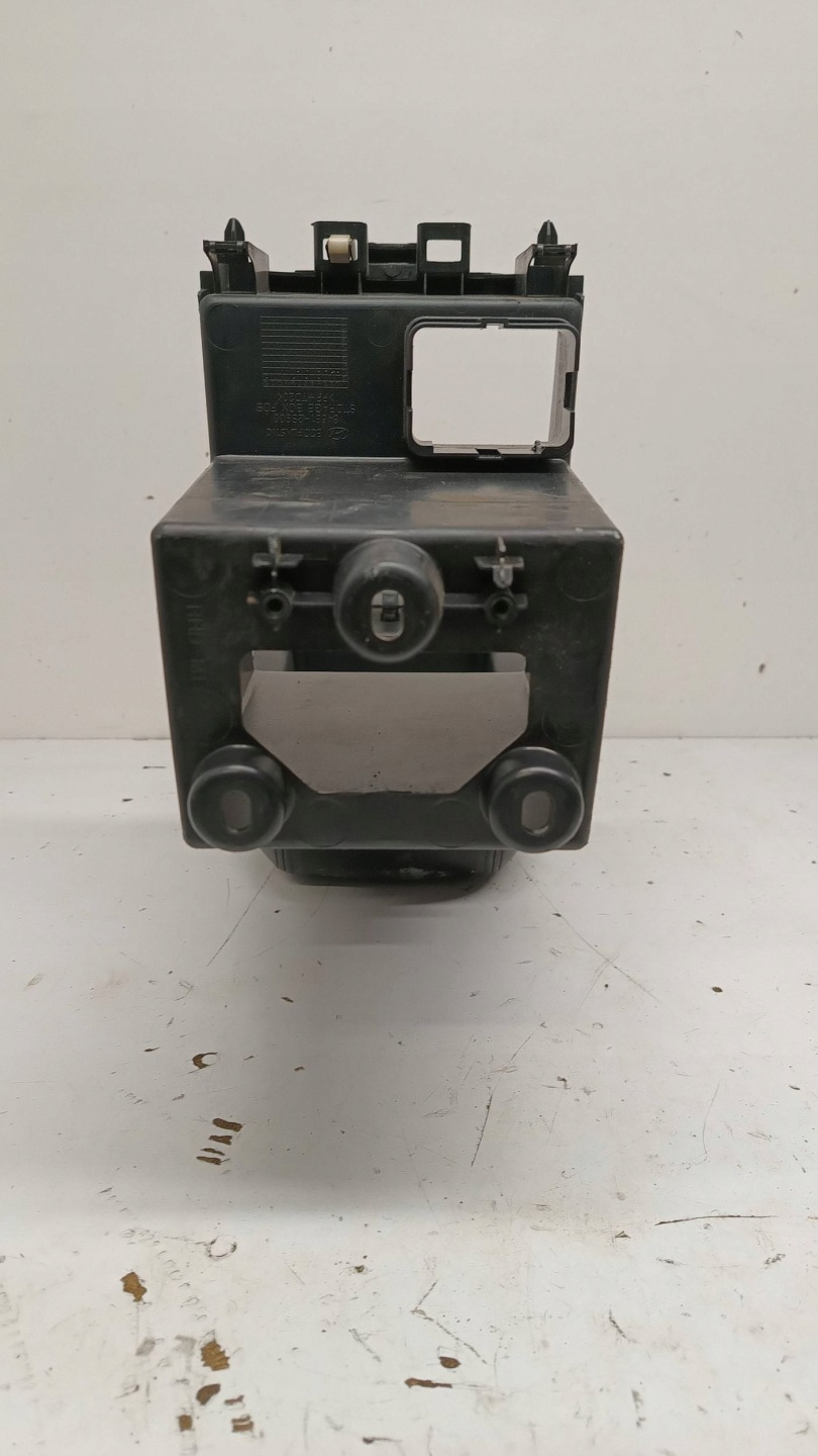HYUNDAI IX35 armrest SKORZANY 84681-2S900 2009