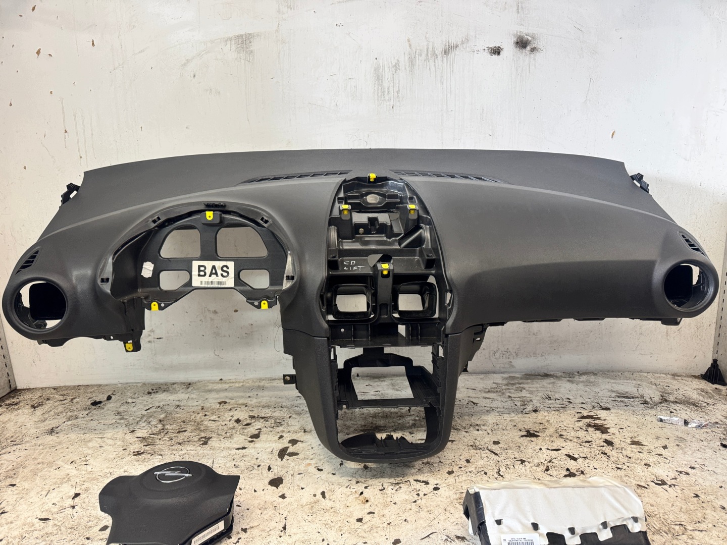 OPEL CORSA D LIFT dashboard console airbags original