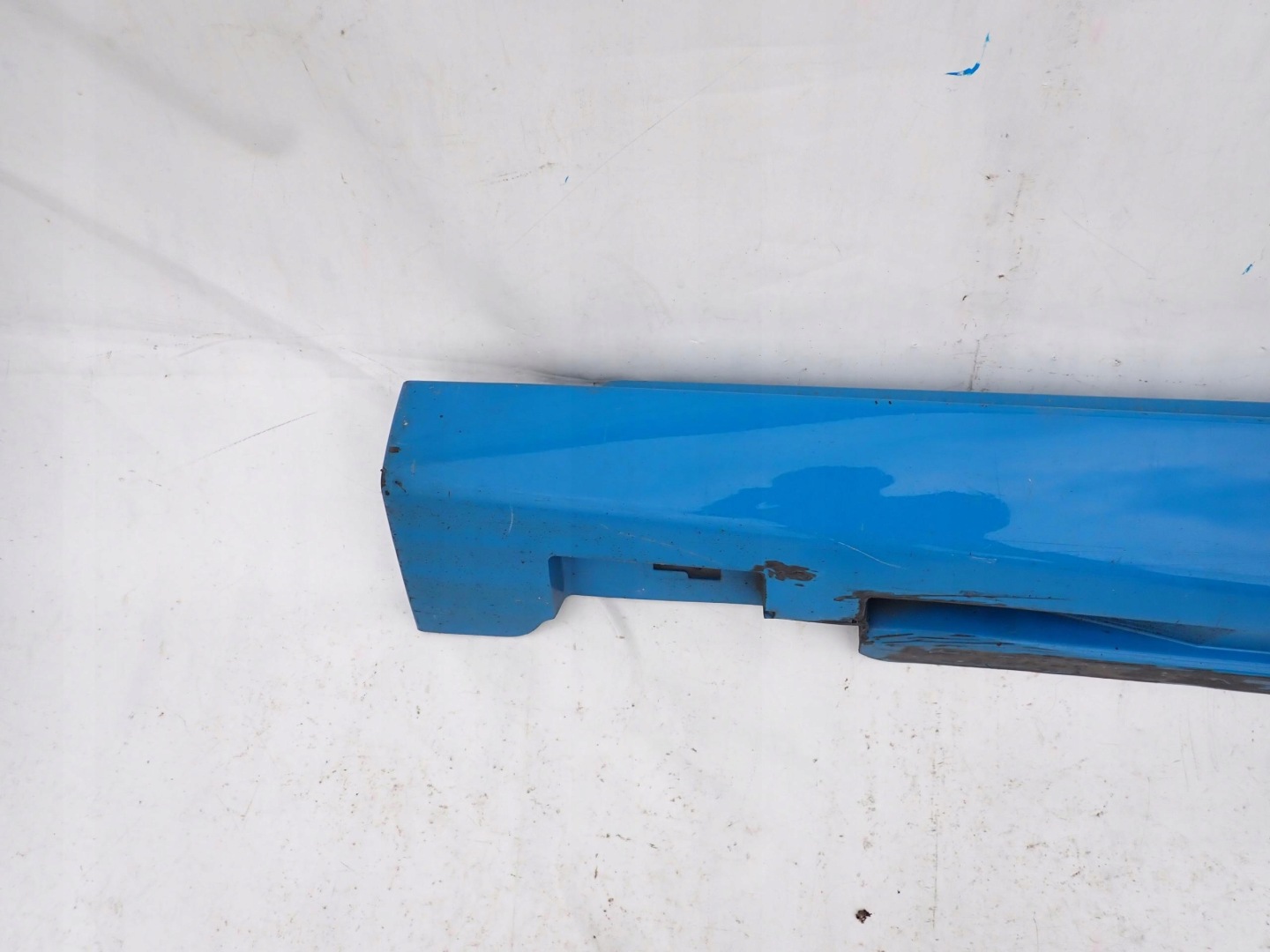 VOLVO V40 12-> threshold left moulding threshold left