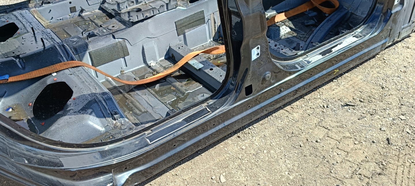 threshold pillar right Maserati Quattroporte VI 2013