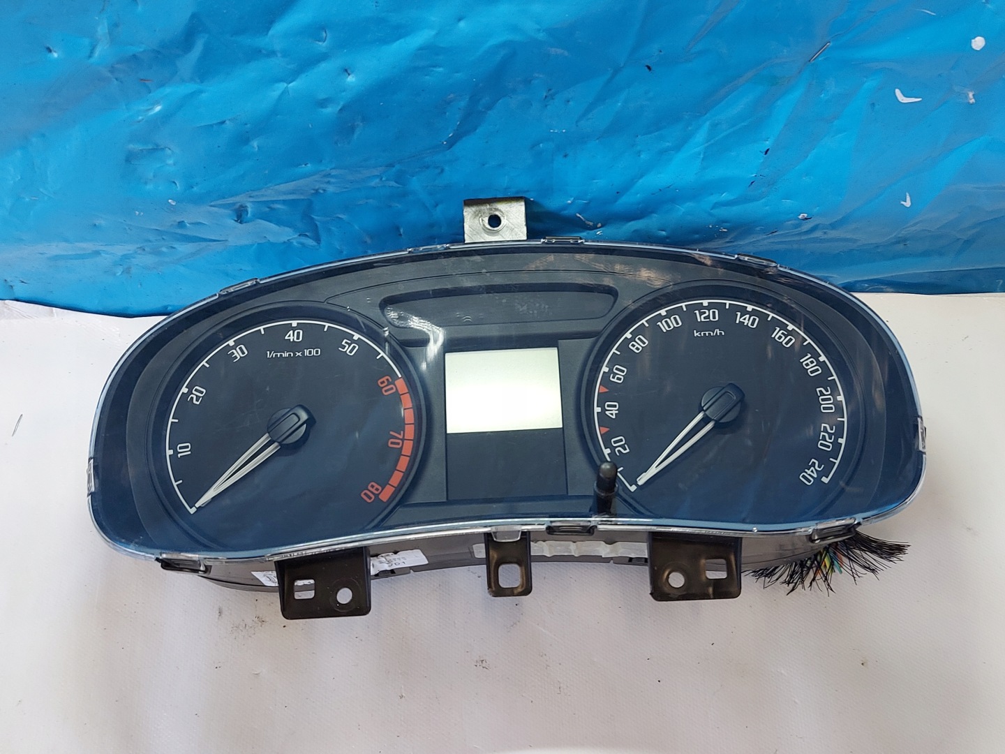 dials clock SKODA FABIA 1.2 THP 5J0920801B